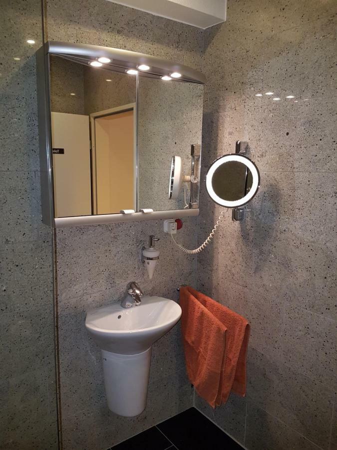 Wohnen Im Souterrain Einer Villa Herdecke Exterior photo